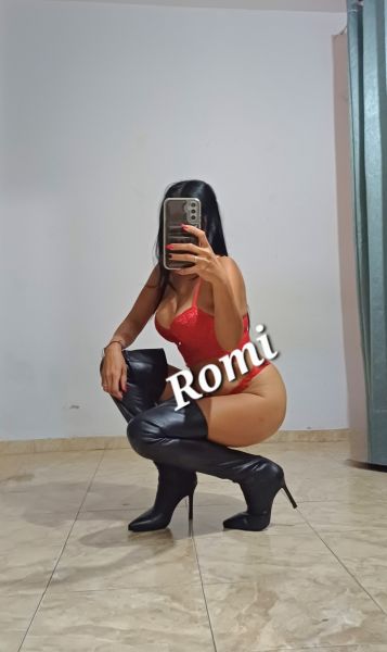 Holaa..soy Romi..Soy muy copada y super respetuosa.🥰
Me gusta pasar buenos momentos!!!💋😈💦💦📲