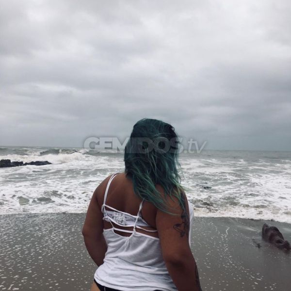 Hola mi rey, soy mía una escort de 19 años muy cachonda dispuesta ah darte una noche de pasión y diversión estoy dispuesta a cumplir todas tus fantasías. Soy morocha de cabello azul hago sexo oral sin protección según la higiene y la salud que estás esperando? Contactameð¥ðð